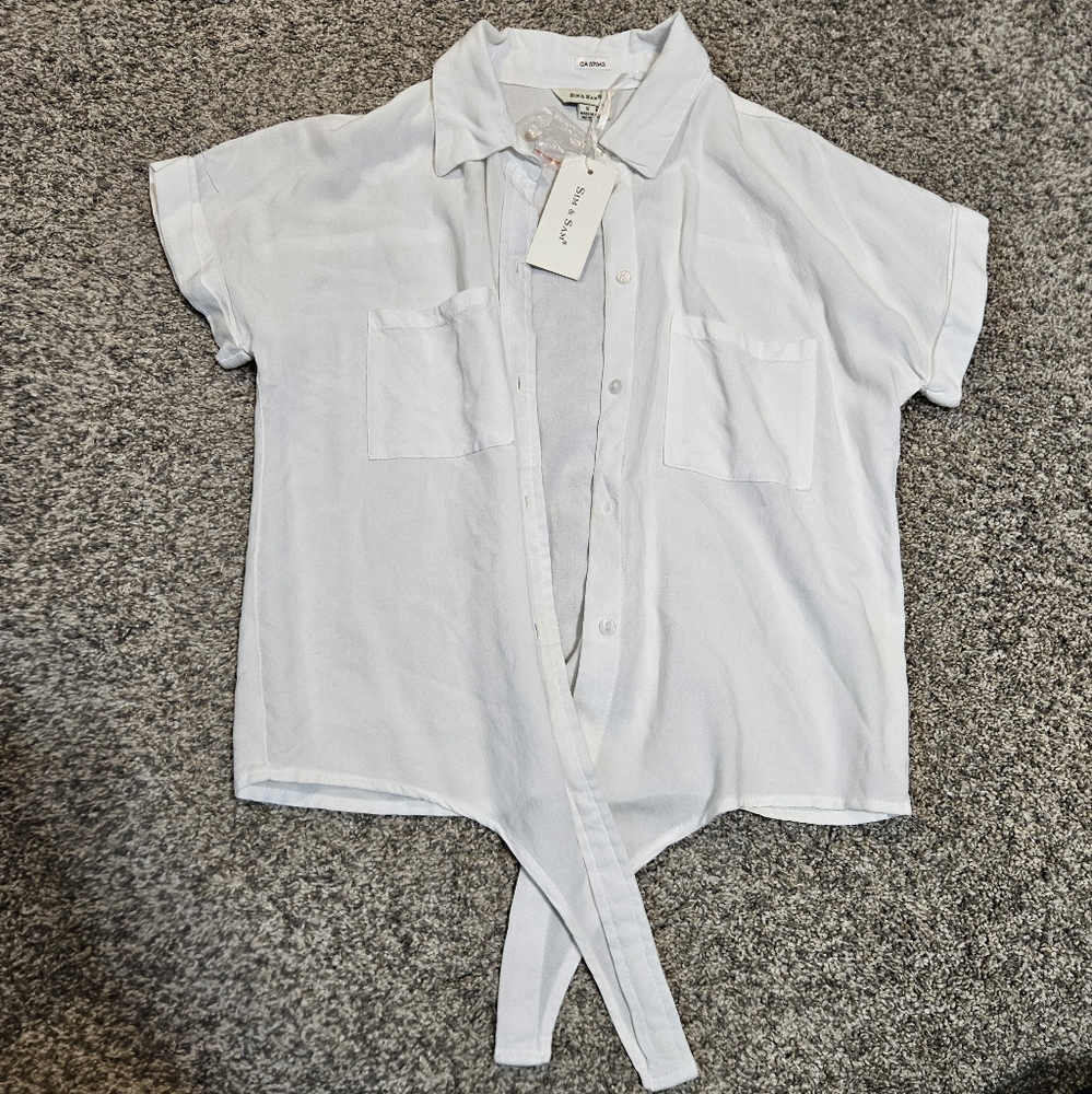 SIM + SAM White Button-Up Short Sleeve Shirt